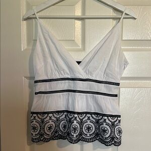 Banana Republic White and Black Embroidered Crop Top
